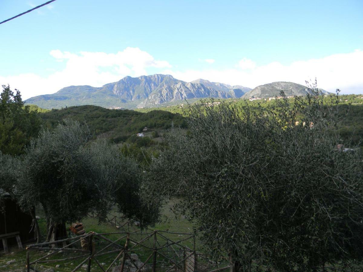 La Masseria Di Antonio E Teresina Colli a Volturno Eksteriør billede
